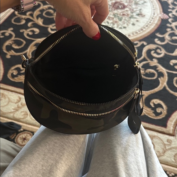 Camouflage Crossbody Bum Bag with Adjustable Strap - Picture 3 of 4